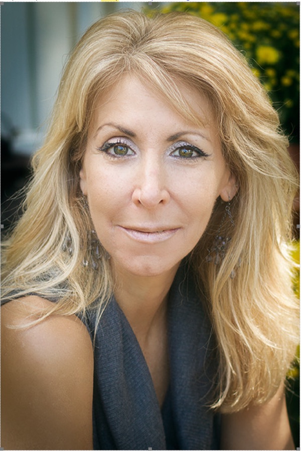 Holly Yates, LCMHC headshot